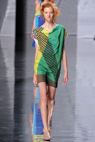 Look 1